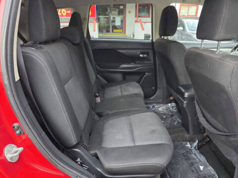 2018 Mitsubishi Outlander SE