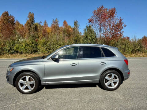 2011 Audi Q5 2.0T quattro Premium Plus