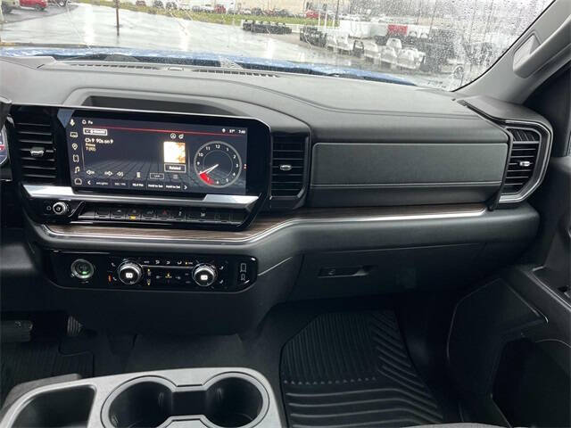 2023 GMC Sierra 1500 Elevation Standard