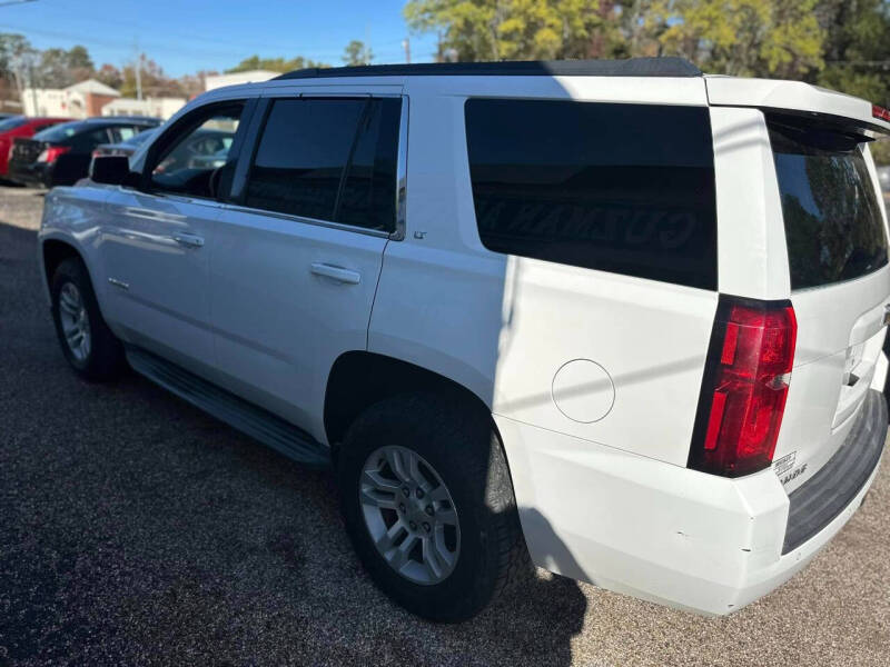 2015 Chevrolet Tahoe LT photo 4