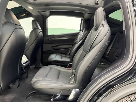 2023 Tesla Model X Standard Range