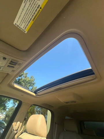 2011 Cadillac Escalade Luxury