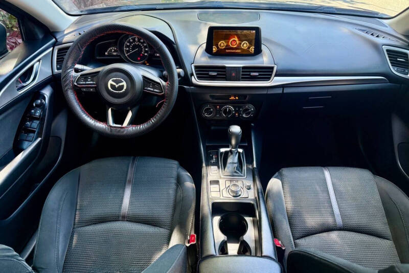 2017 Mazda MAZDA3 Sport