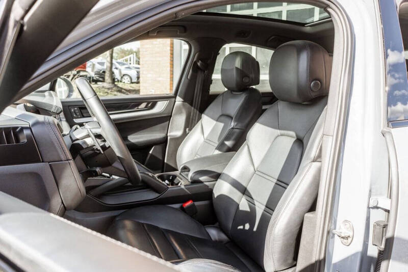 2024 Porsche Cayenne Coupe