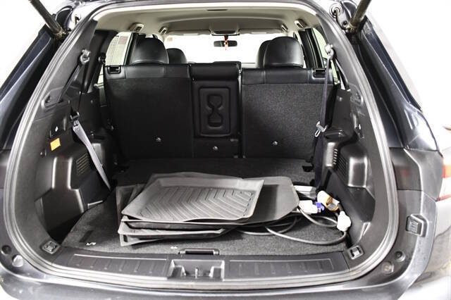 2025 Mitsubishi Outlander PHEV SE