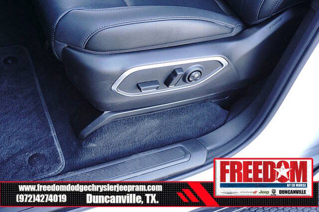 2025 Jeep Wagoneer Carbide