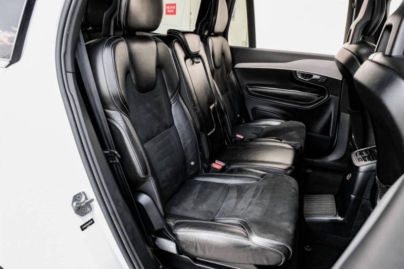 2016 Volvo XC90 T8 eAWD R-Design