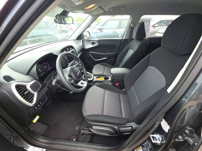 2025 Kia Soul LX