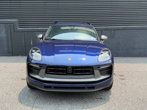 2026 Porsche Macan T