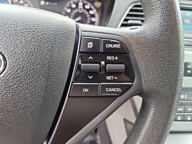 2016 Hyundai Sonata Hybrid SE