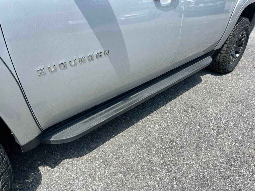 2013 Chevrolet Suburban 19