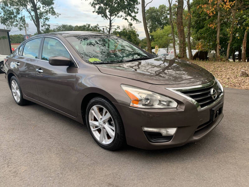 2014 Nissan Altima SV photo 4