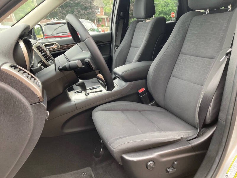 2012 Jeep Grand Cherokee Laredo