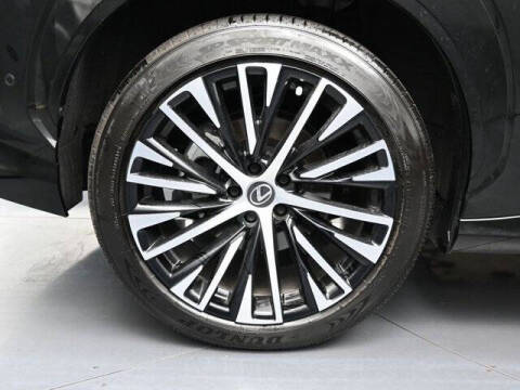 2023 Lexus RZ 450e Luxury