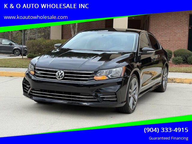2017 Volkswagen Passat R-Line's photo