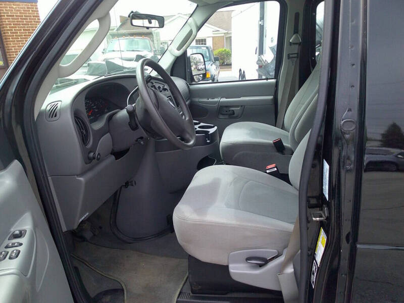 2006 Ford E-Series E-150