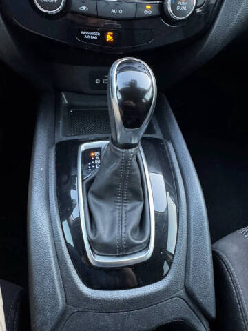 2021 Nissan Rogue Sport SV