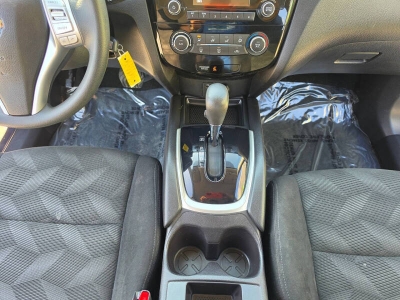 2014 Nissan Rogue S