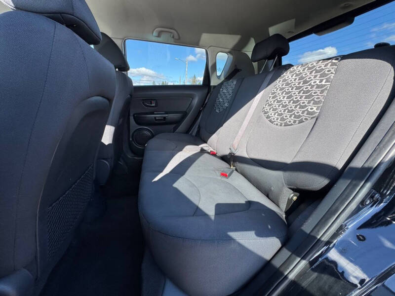 2011 Kia Soul +