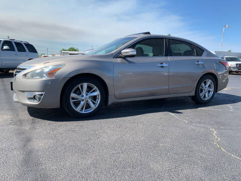 2015 Nissan Altima for sale at AJOULY AUTO SALES in Moore OK