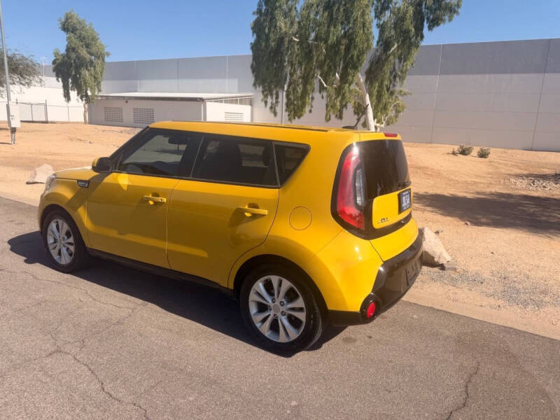 2016 Kia Soul +