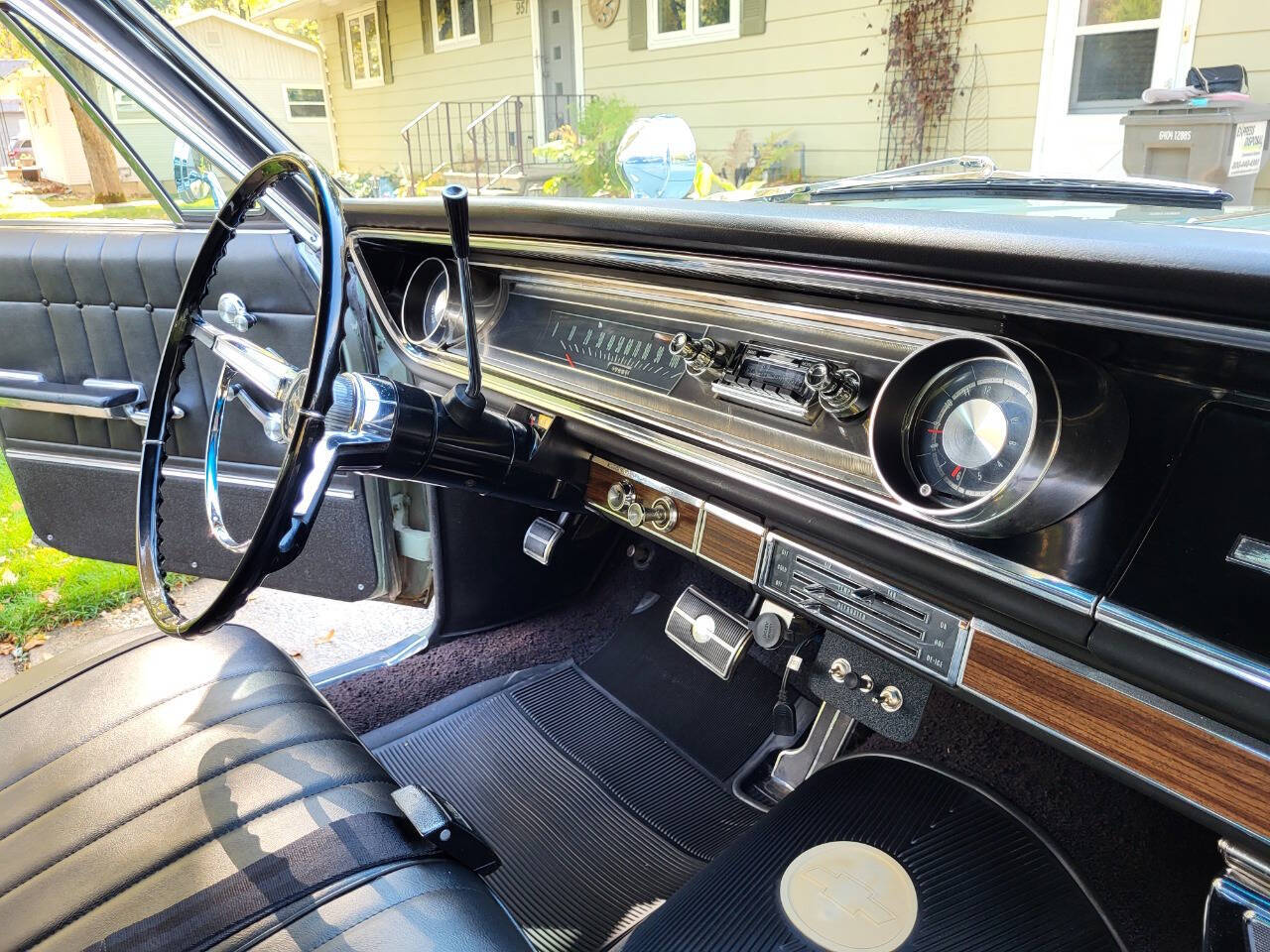 1965 Chevrolet Impala 191