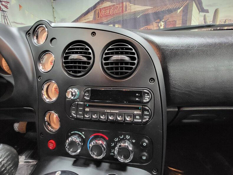 2005 Dodge Viper SRT-10