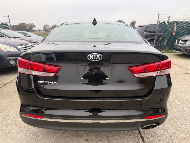 2017 Kia Optima LX