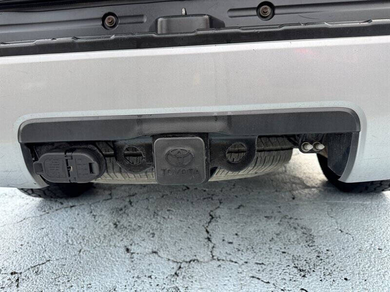 2013 Toyota Sequoia SR5