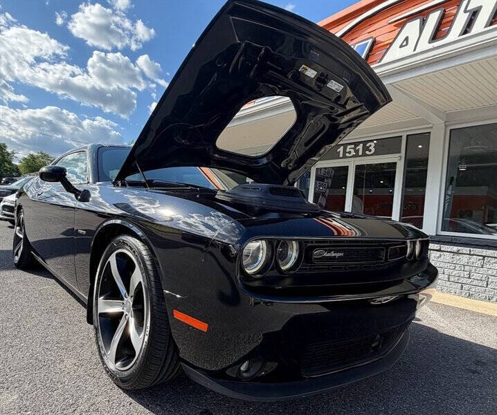 2016 Dodge Challenger R/T Plus Shaker