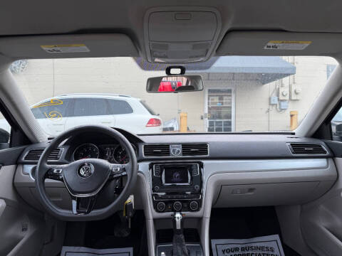 2016 Volkswagen Passat 1.8T S