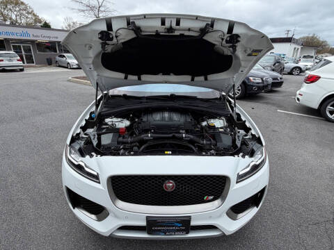 2019 Jaguar F-PACE S