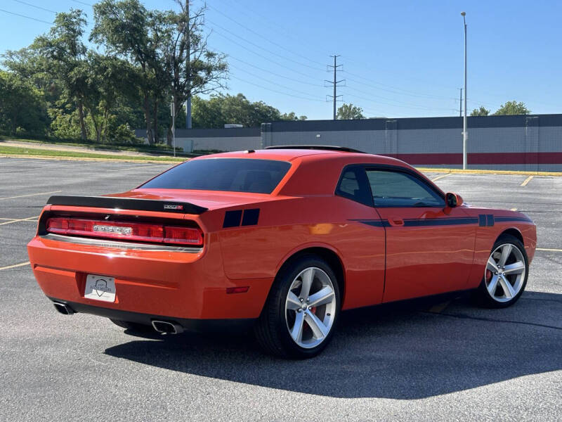 2010 Dodge Challenger SRT8