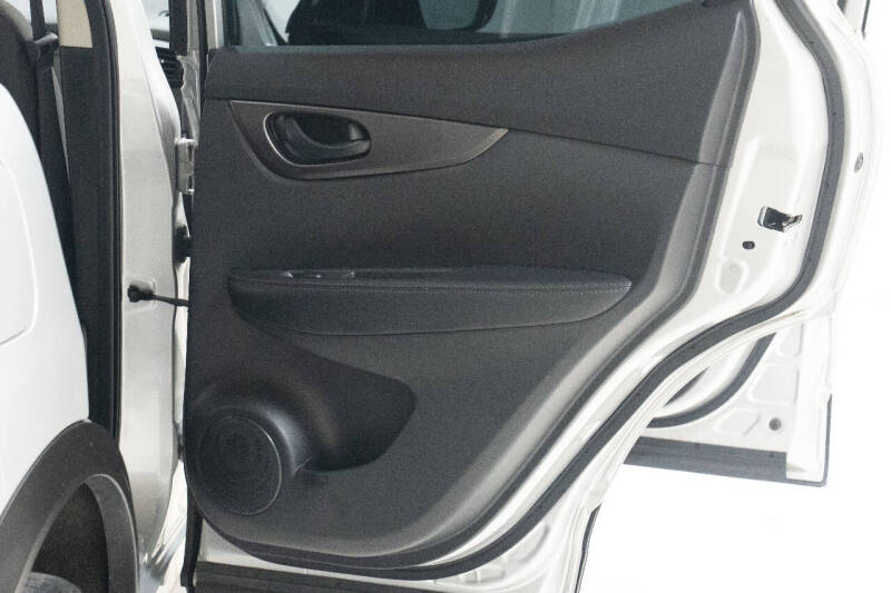 2022 Nissan Rogue Sport S