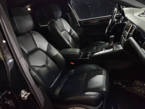 2015 Porsche Macan S