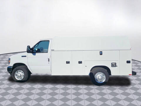 2025 Ford E-Series