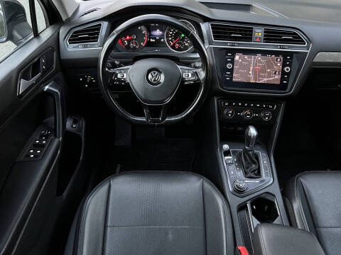 2018 Volkswagen Tiguan 2.0T SEL 4Motion