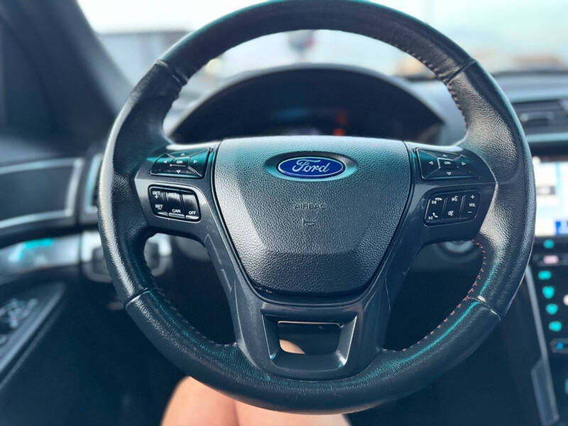 2017 Ford Explorer Sport