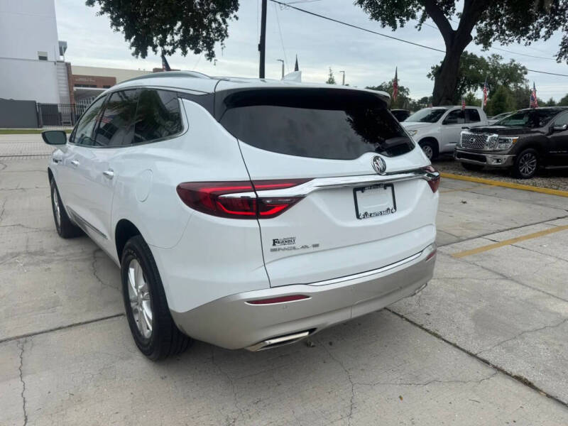 2021 Buick Enclave Essence