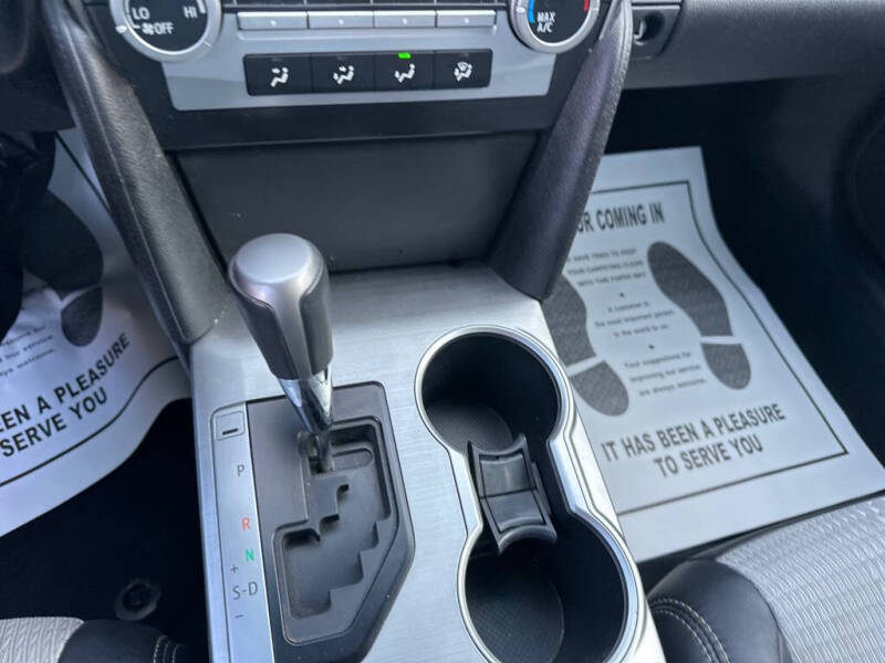 2012 Toyota Camry SE V6