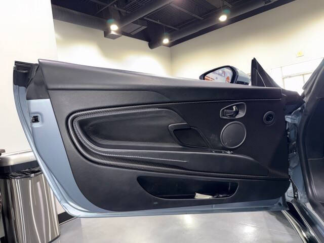 2019 Aston Martin DB11 V8