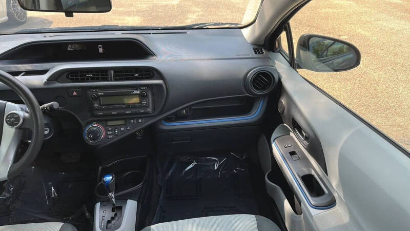 2013 Toyota Prius c