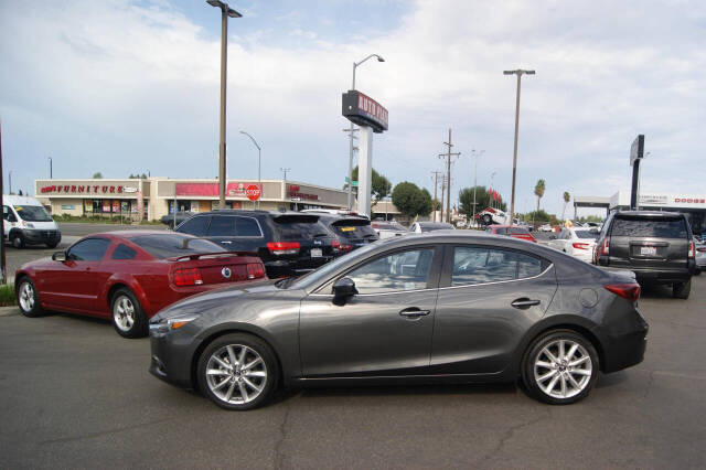 2017 Mazda Mazda3 for sale at Auto Plaza in Fresno, CA