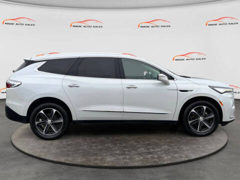 2022 Buick Enclave Essence