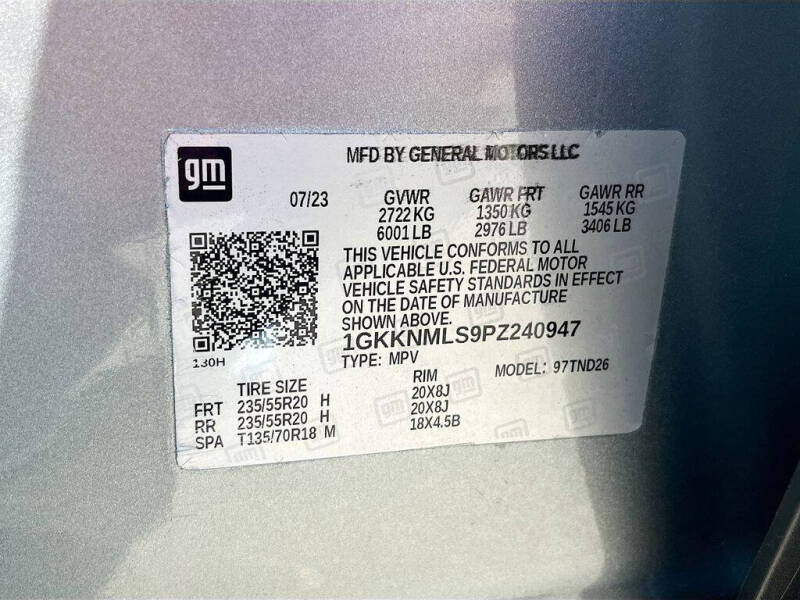 2023 GMC Acadia SLT