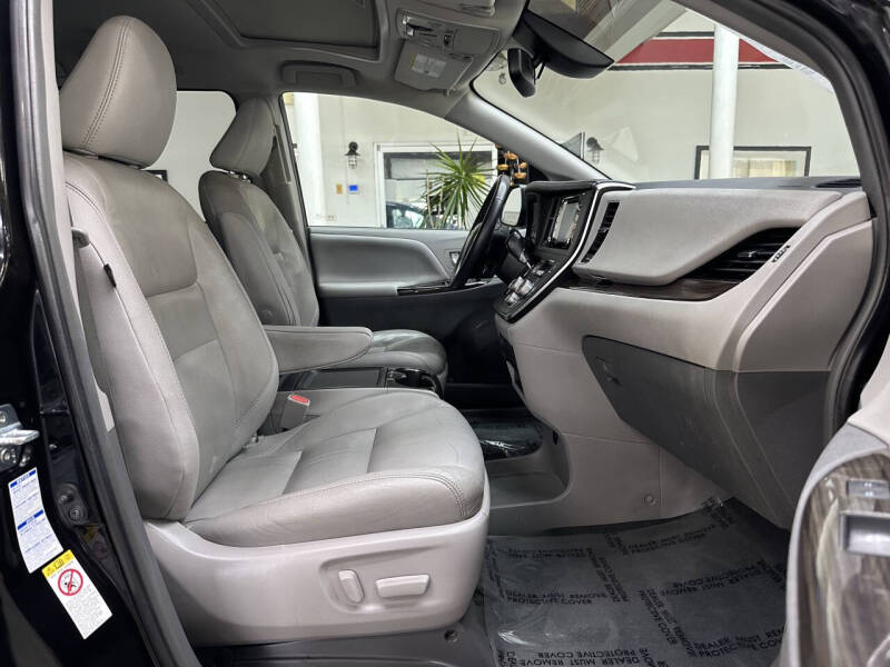 2018 Toyota Sienna