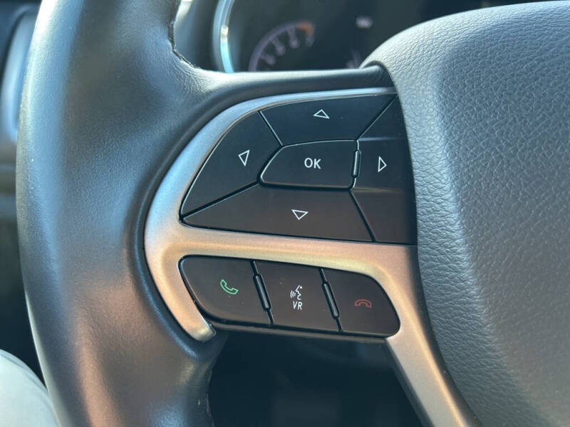 2022 Jeep Grand Cherokee WK Laredo E