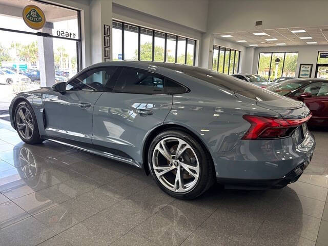 2022 Audi e-tron GT quattro Premium Plus