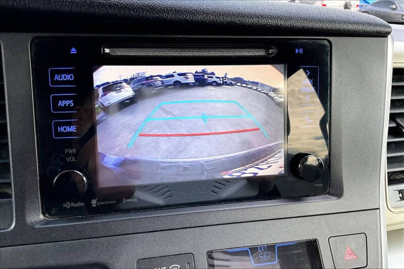 2017 Toyota Sienna LE 8-Passenger