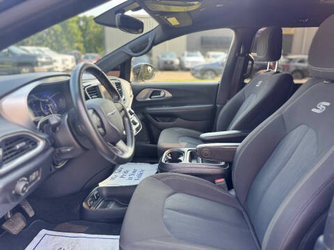 2020 Chrysler Pacifica Touring